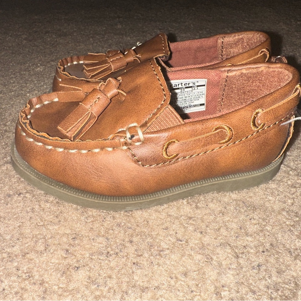NWT | Carter’s toddler dressy shoes | size 5 - Picture 2 of 6